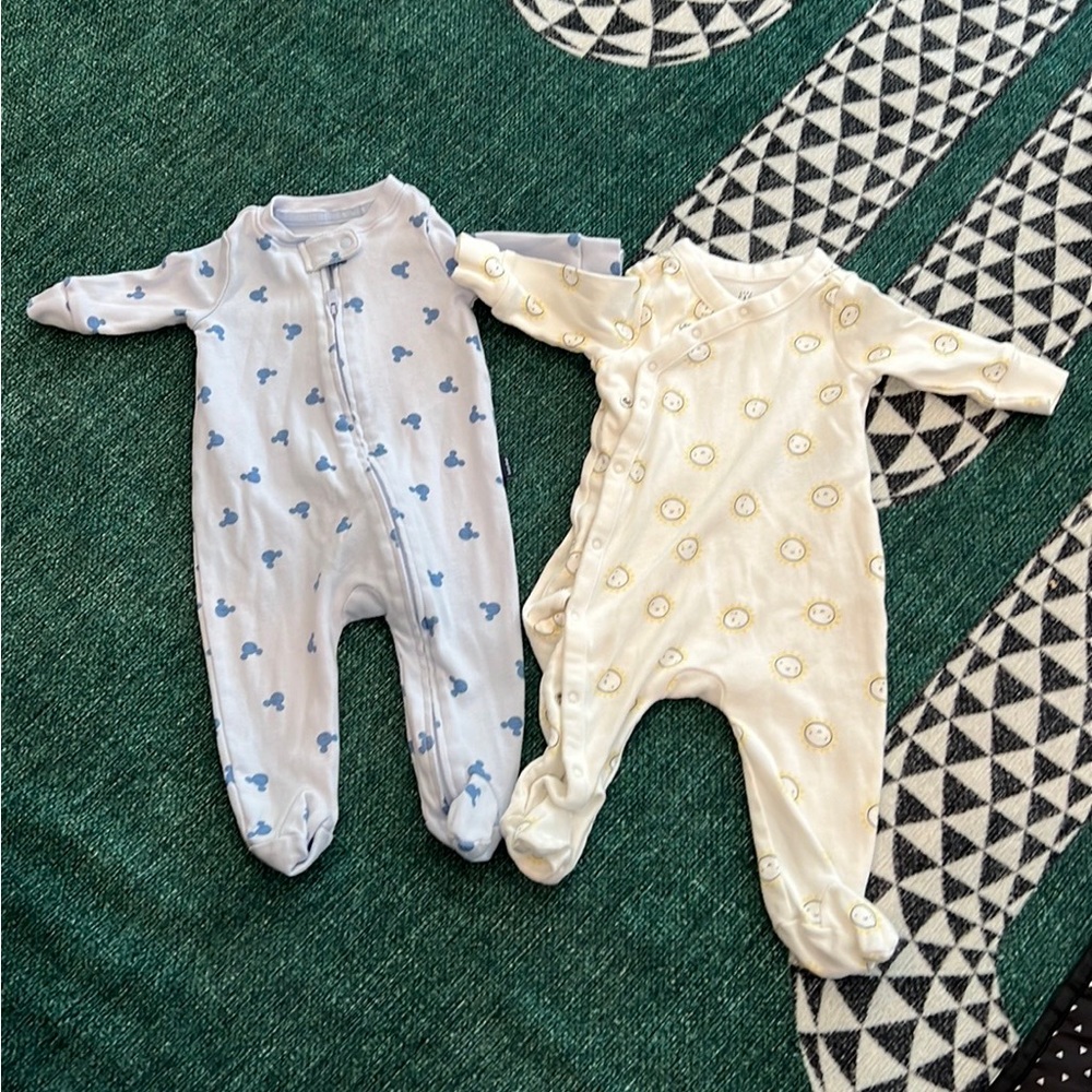 Baby gap footed pajamas